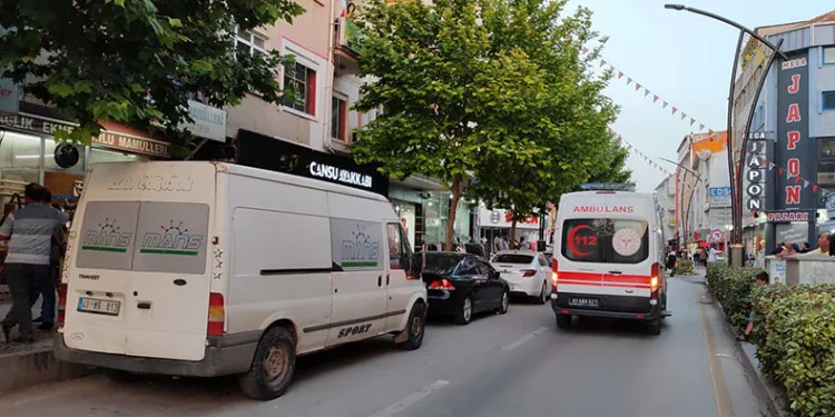 Saklandığı yerden ağlayarak çıktı