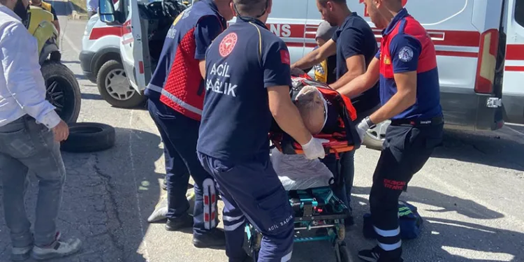 Erzincan’da trafik kazası: 2 yaralı