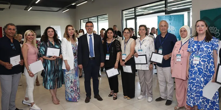 Olgun gençlerden özel sergi