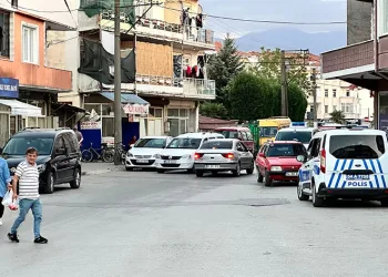 Kahvehanede küfür kavgasında kan aktı