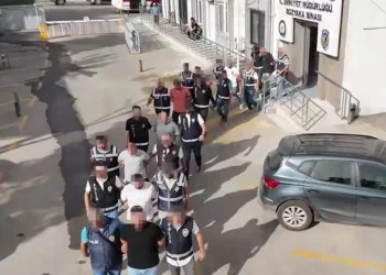 İzmir merkezli Uluslararası ‘change’ operasyonu