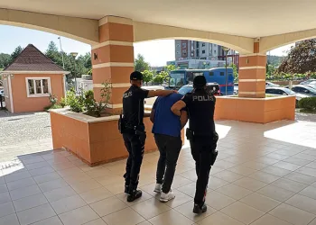 Suç makinesi dolandırıcı tutuklandı