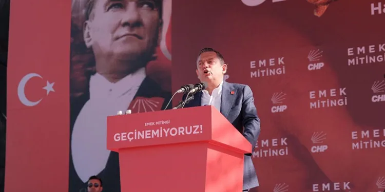 “Sokaklar, meydanlar bizimdir”