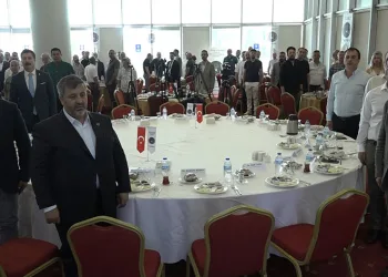 TR Düşünce Kulübü ilçe belediye başkanları ile buluştu