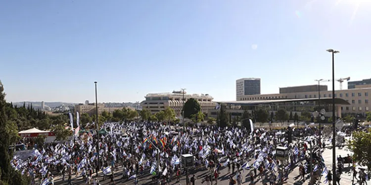 Tel Aviv’de hükümet karşıtı protesto
