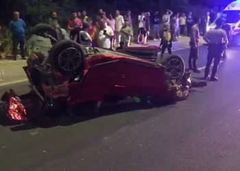 Zonguldak’ta iki aracın çarpıştı