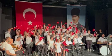 Bizim Ev katılımcılarından muhteşem konser