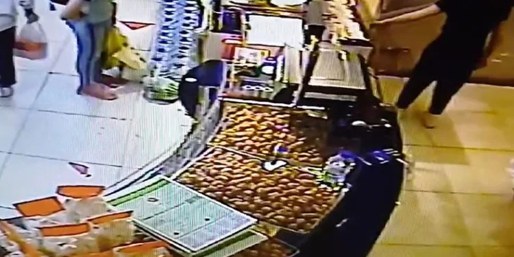 Düşen altın iyilik zinciriyle sahibine ulaştırıldı