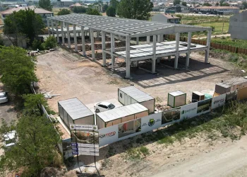 İnegöl Akhisar Spor Salonu yükseliyor