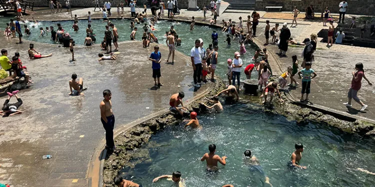 Diyarbakır’da termometre 43 dereceyi gösterdi