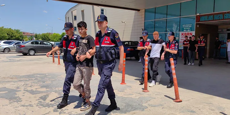Bursa’da 11 kaçak göçmen sınır dışı edildi