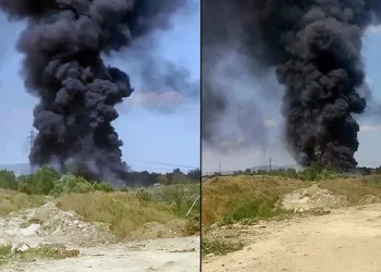 Gökyüzünü siyah dumanlar kapladı