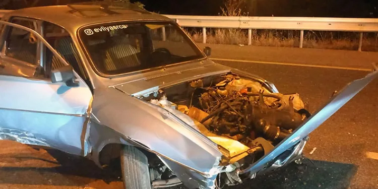 Polisleri peşine taktı, kaza yaptı, kaçtı