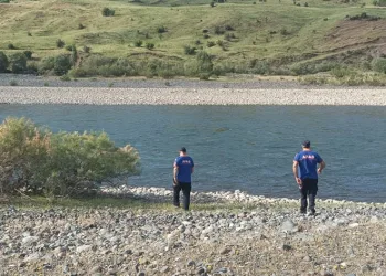 14 yaşındaki çocuk Murat Nehri’nde kayboldu