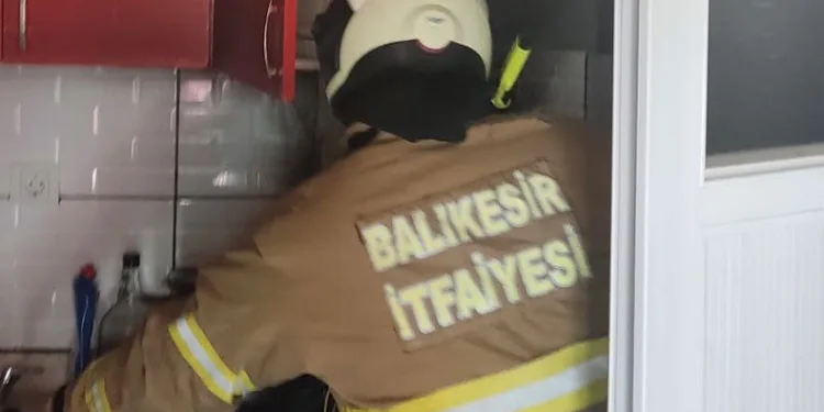 Erdek’te ev yangını