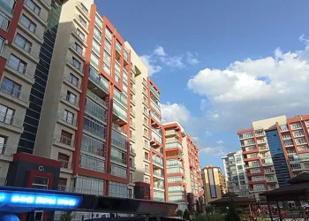 16 yaşındaki çocuk yanlışlıkla kendini vurdu