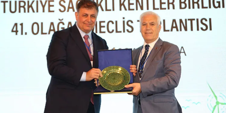 Sağlıklı Kentler Birliği Başkanı’na Cemil Tugay seçildi