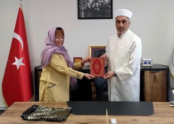Filipinli kadın Bursa’da müslüman oldu
