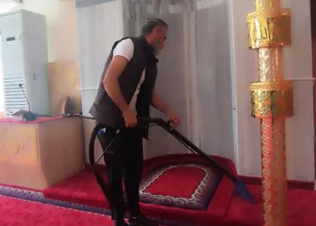 Camilerde bayram temizliği