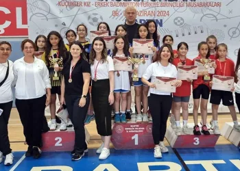 Osmangazili Badmintonculardan Türkiye Şampiyonluğu