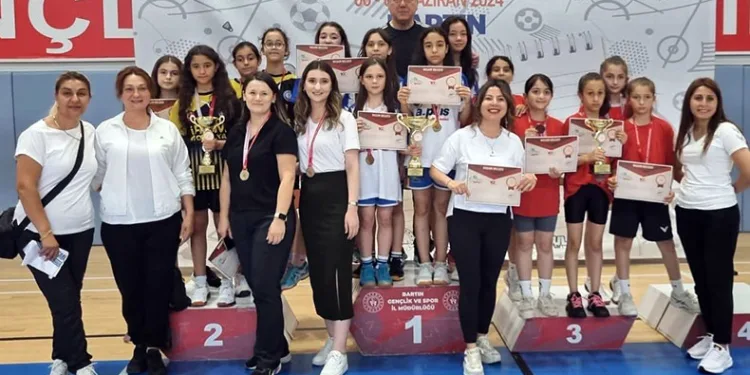 Osmangazili Badmintonculardan Türkiye Şampiyonluğu