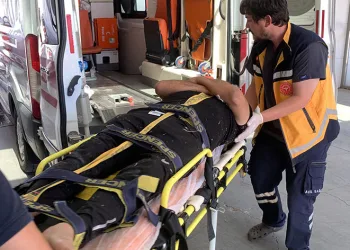 Balkondan düşen adamın beli kırıldı