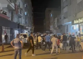 Çocukların kavgasına büyükler karıştı