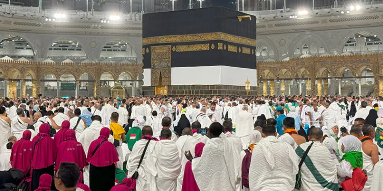 Milyonlar Kabe’ye kavuştu