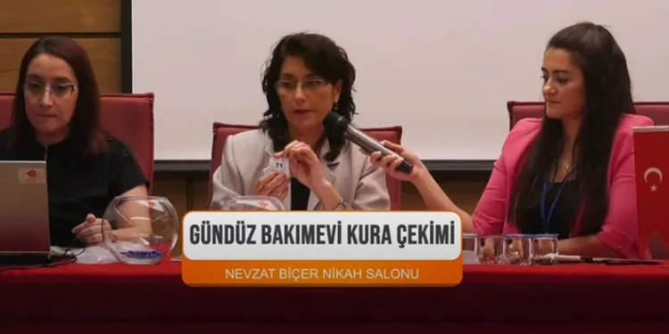 Efeler’de kuralar çekildi