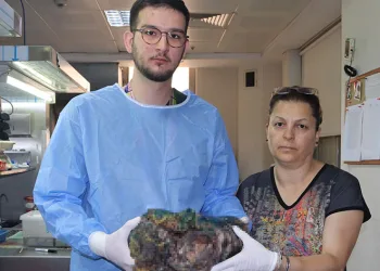 Karın ağrısı şikayetiyle gitti, gördüğüne inanamadı