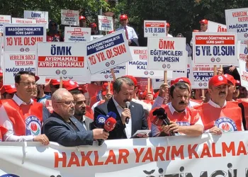 ‘Öğretmenlik Meslek Kanunu’ kapsamı dışında tutulamazlar
