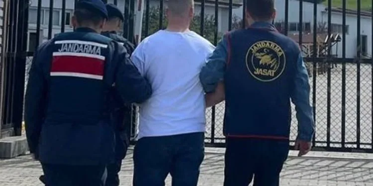 Çocuğa istismar suçundan aranan şahıs yakalandı