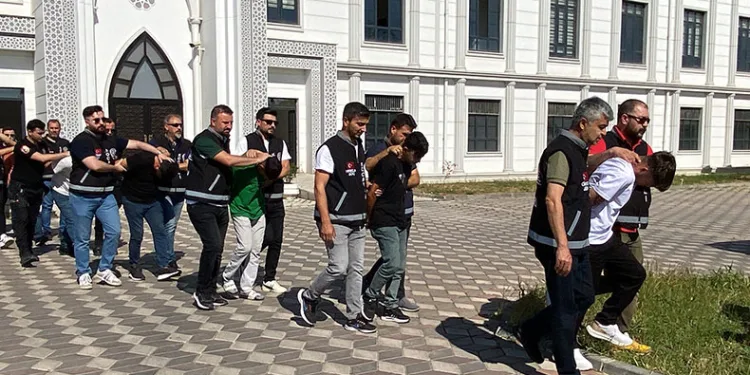 Mahir öğretmenin cinayetine ilişkin 11 şüpheli adliyede