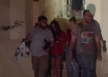 Zehirlediği sevgilisini hastaneye getirdi