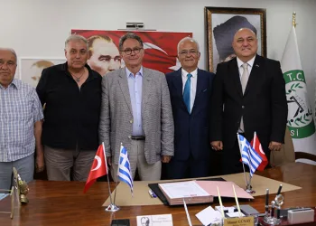 Ege’nin iki yakasından kardeşkentlik protokolü