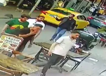 Taksim’de film gibi silahlı saldırı kamerada