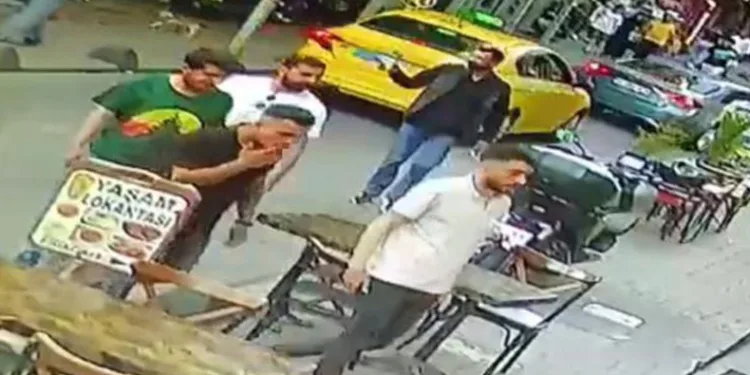 Taksim’de film gibi silahlı saldırı kamerada