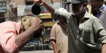 Pakistan’da sıcak hava dalgası