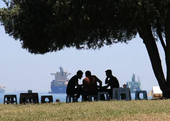 Sıcak havada “bici bici” yiyerek serinlediler