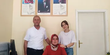 31 Mart’ta eşi, 2 Haziran’da kendisi muhtar oldu