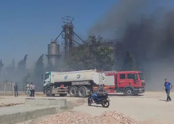 Bursa’da geri dönüşüm deposunda büyük yangın
