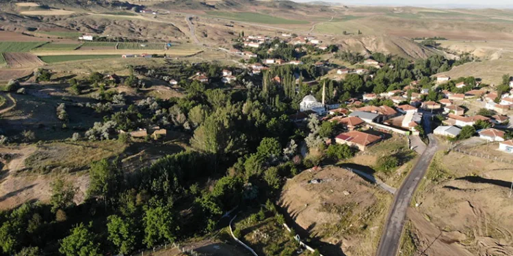 Asırlık bayramlaşma geleneği yaşatılıyor