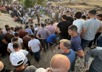 Yangında hayatını kaybeden 8 vatandaş defnedildi