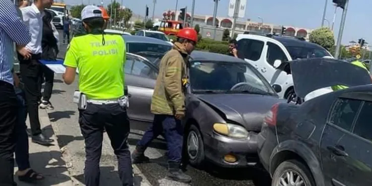 Mardin’de maddi hasarlı zincirleme kaza