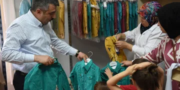 Yıldırım’da 500 ihtiyaç sahip çocuğa yardım