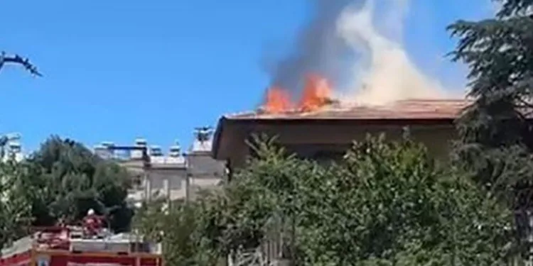 Trafo yangını paniğe neden oldu