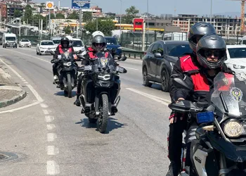 Bursa’da yunus polislerinden trafikte denetim