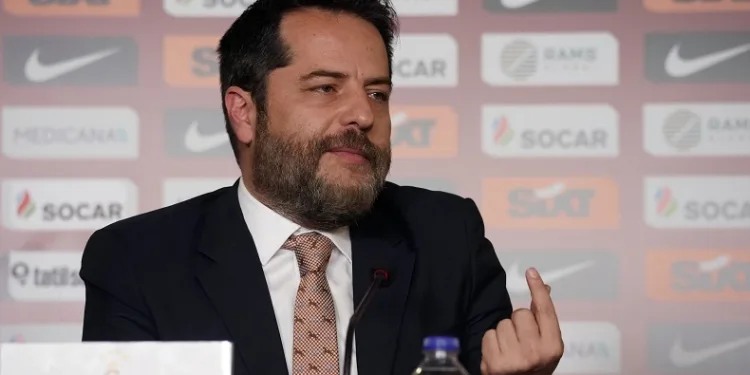 Galatasaray Sportif AŞ Başkan Vekili Erden Timur, görevinden ayrıldığını açıkladı