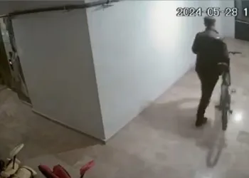 Bursa’da bisiklet hırsızının rahat tavırları pes dedirtti