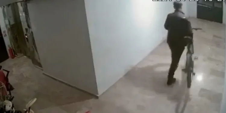 Bursa’da bisiklet hırsızının rahat tavırları pes dedirtti